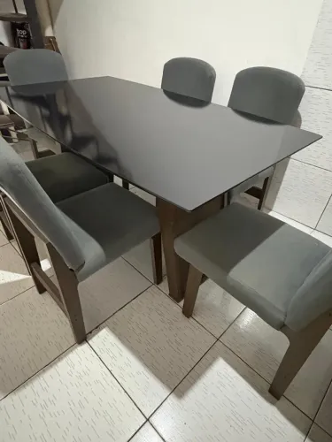 Mesa de Jantar / Mesa de cozinha