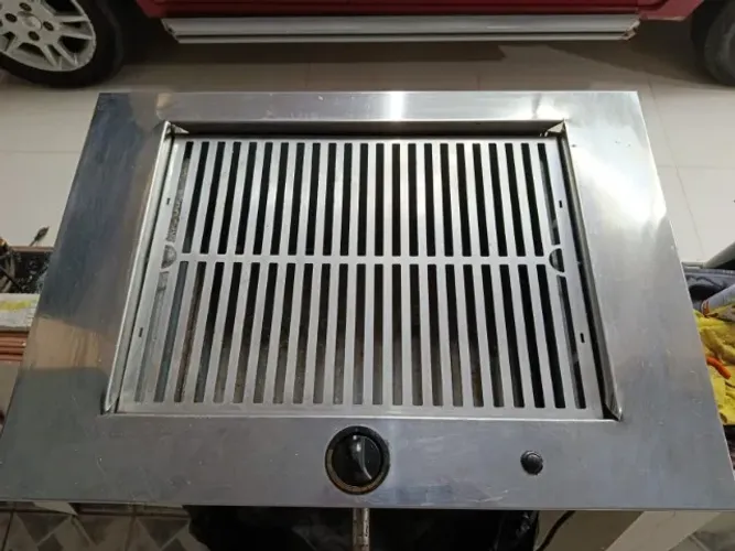 Churrasqueira a gás de bancada