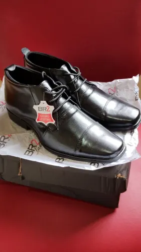 Bota Mas. Couro legitimo /Proprietario
