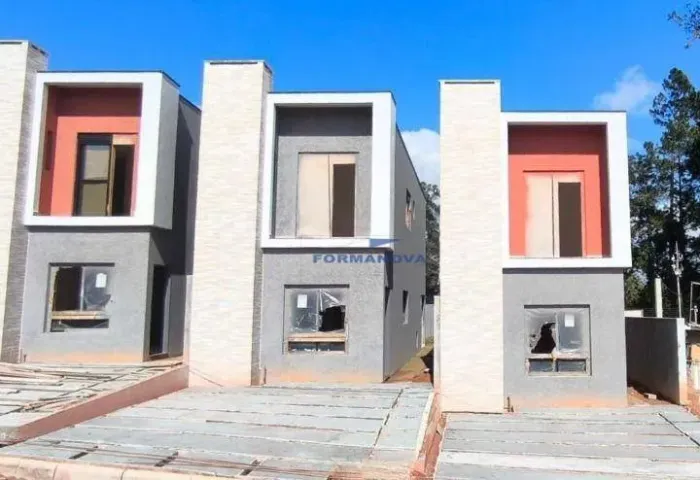 Casa a venda com 3 suítes em condomínio fechado na Granja Viana - Cotia/SP