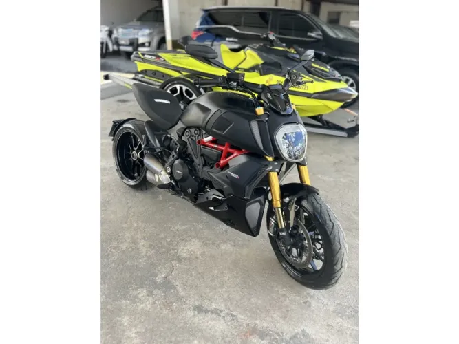 Ducati Diavel 1260 s 2022