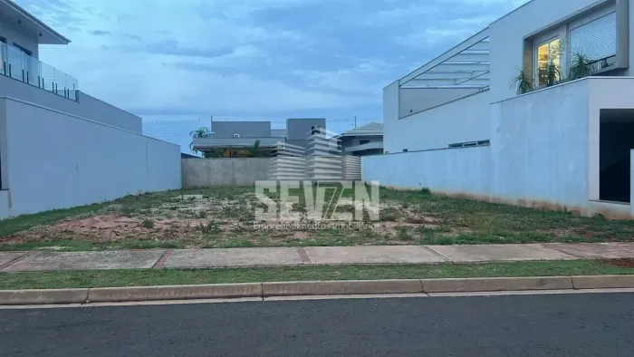 Terreno 420 m² no Estoril Premium Bauru R$ 410 Mil