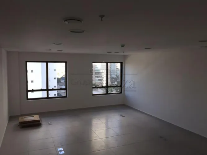 Oportunidade - Sala Comercial - Parque Residencial Aquarius - Edifício New Worker Tower - 