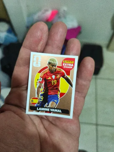 Figurinha bronze legend 2026