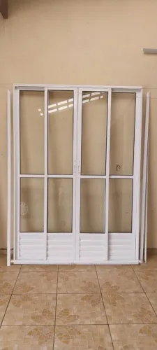 Porta balcão 4 folhas alumínio 