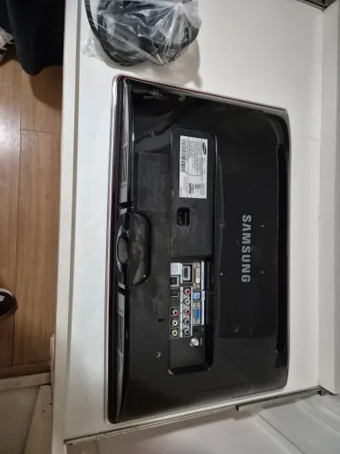 Tv Samsung 32 polegadas ,não é smart +suporte articulado e Google Chrome