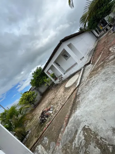 Vende-se casa em São Sebastião 