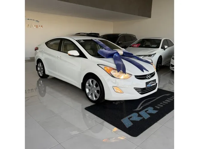 Hyundai Elantra GLS 1.8 16V Aut. 2012