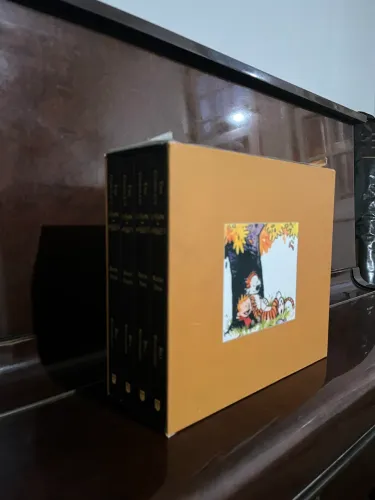 Box The Complete Calvin and Hobbes (4 Vols) - Importado - NOVO
