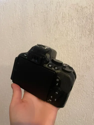 câmera nikon d5500 com defeito
