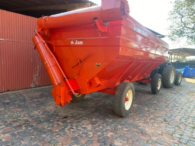 Vendo/troco por trator Graneleiro Bazuca Jan Tanker 20.000