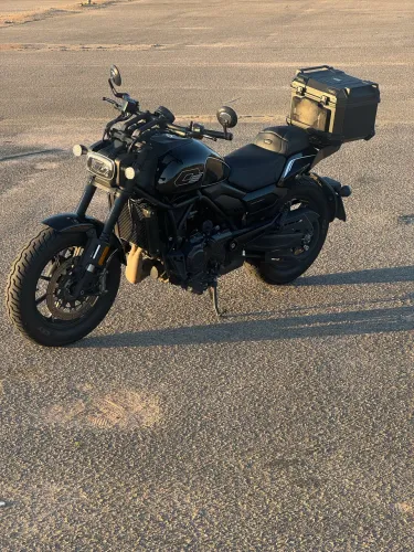 SBM/QJmotor 600C - Exclusiva