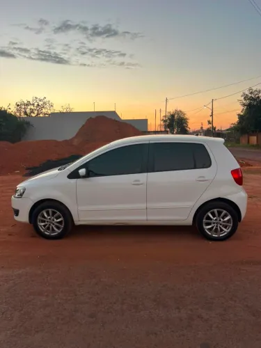 Volkswagen Fox 1.0 MI Total Flex 8V 3P 2014