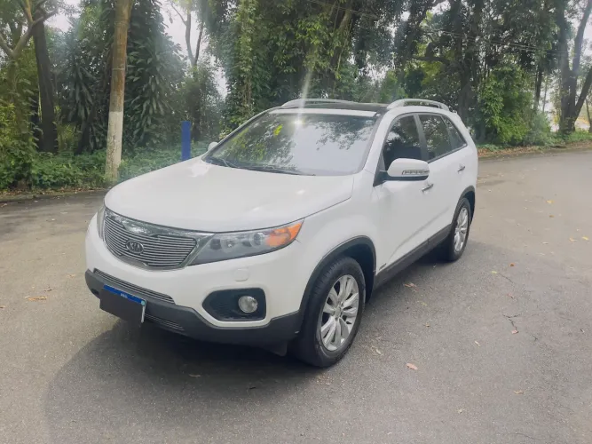 Kia Motors Sorento 3.5 V6 24V 278cv 4X4 Aut. 2012