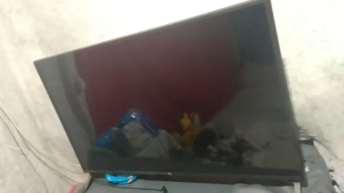 Vendo duas tv 43 e 49 