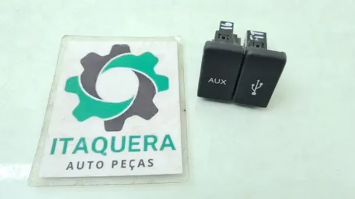 Entrada Auxiliar Usb Honda Fit Ano 2016