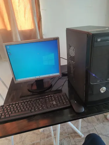 Computador 2GB completo