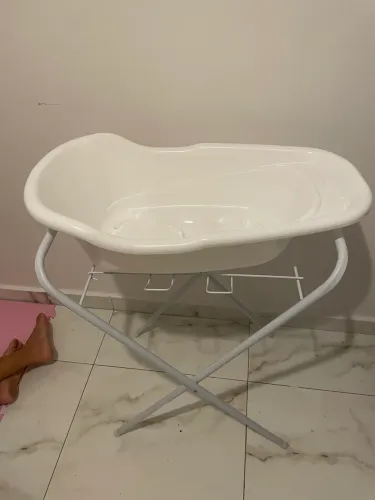 Banheira com suporte