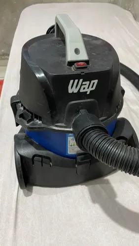 Vende-se aspirador de.pó e água funcionando certinho 220v