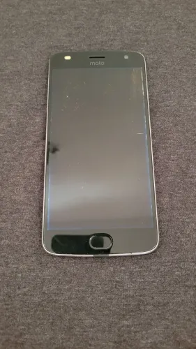 Moto z2 play