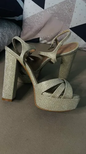 Sandália