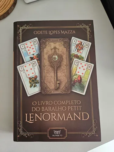 O Livro Completo do Baralho Petit Lenormand