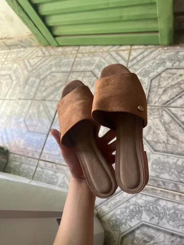Sandália Vizzano tamanho 34