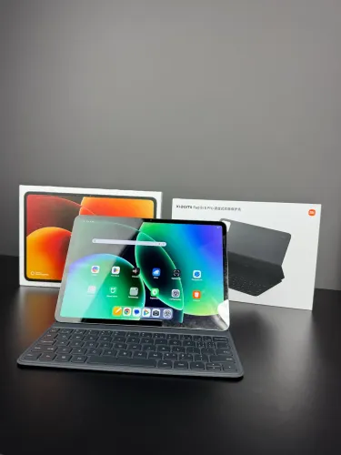 Tablet Xiaomi Pad 8 + Teclado Pad 8