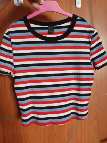 Blusa cropped da shein