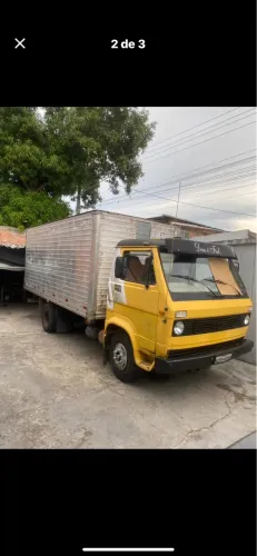 Fazemos fretes e mudanças pra toda Manaus ,temos caminhões e caminhonetes