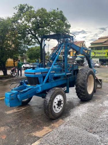 Trator carregadeira 6610 motocana