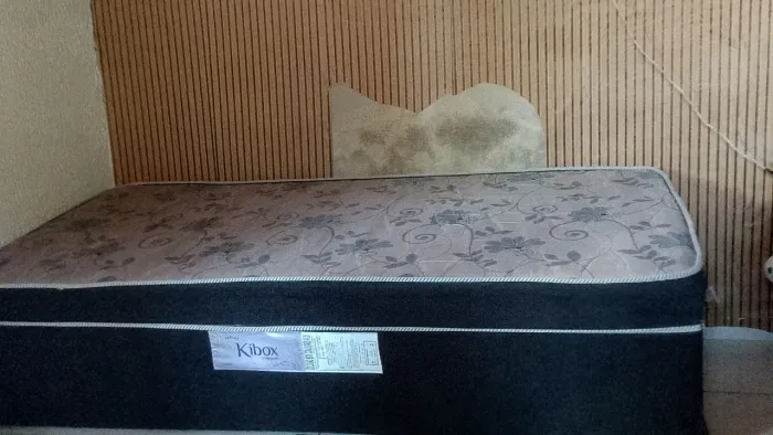 Vendo cama box com cama auxiliar ou troco por celular