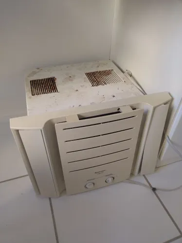 Ar condicionado Springer 10000 BTUs