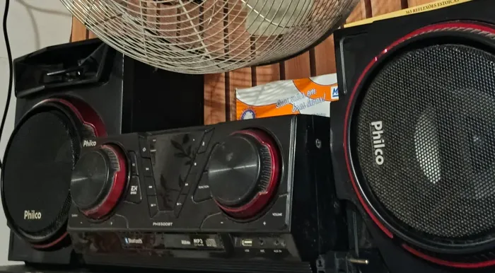 Vende se aparelho de som usado semi novo 