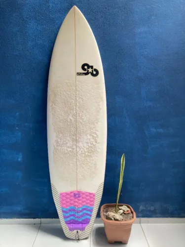 Prancha de Surf 6'4 GB