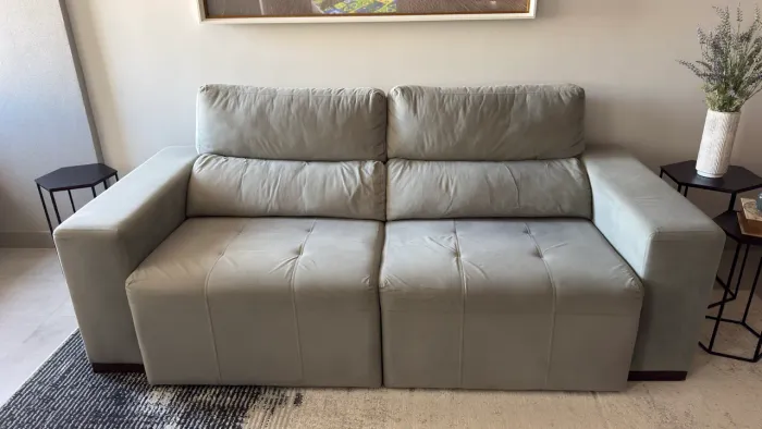 Sofá de luxo cinza