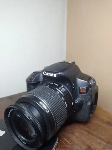 Canon T5I lente 18-55mm