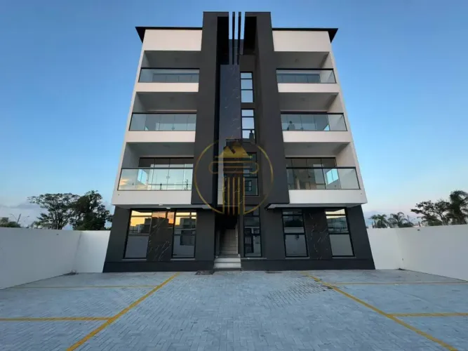 Imóvel para aluguel possui 80 metros quadrados com 2 quartos em C - Tijucas - SC