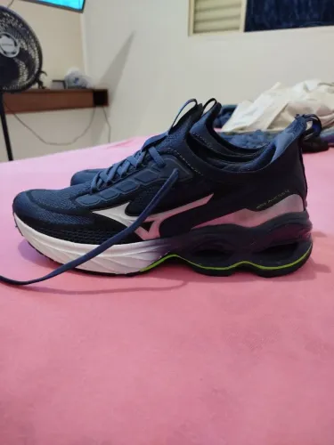 Vendo Tênis Mizuno Wave Invictus 4 azul ACEITO PROPOSTAS