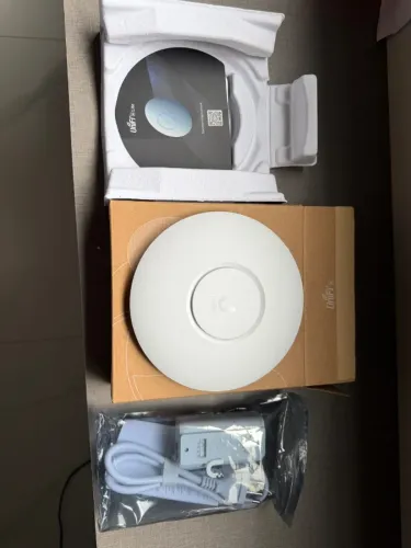 Access Point Ubiquiti WiFi6 com PoE original