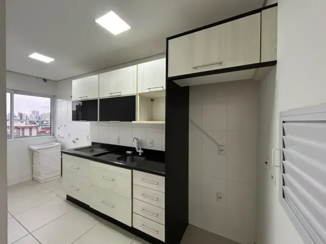 Apartamento com 01 Suíte + 01 Dormitório | Semi-mobiliado
