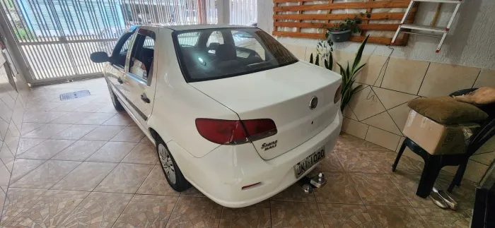 Fiat Siena EL 1.0 MPI Fire Flex 8V 4P 2013
