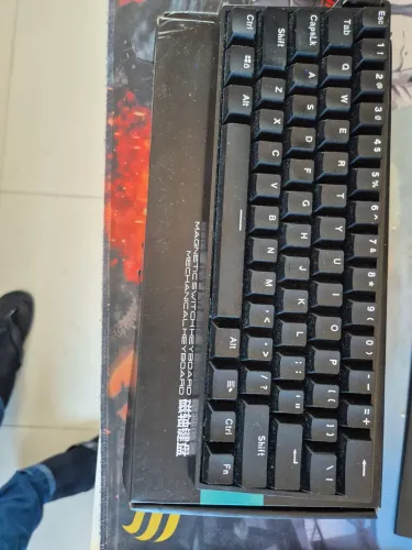 Teclado mecanico magnetico Aula 60he