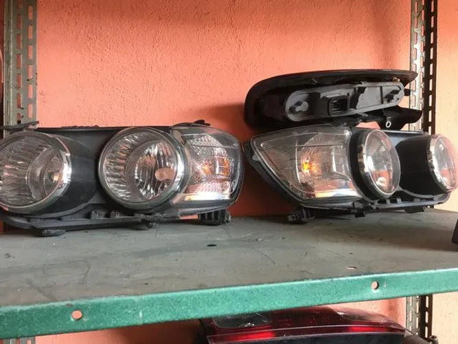 Farol gm sonic 2013