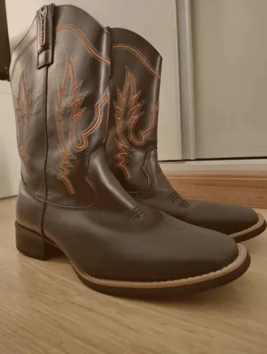 Bota masculina country BigBullBoots de couro legítimo