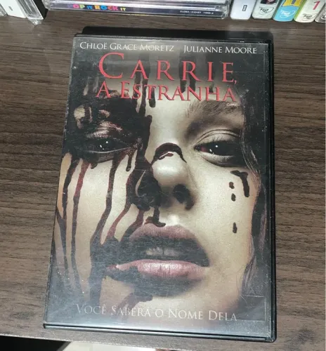 DVD - Carrie (2013) - Refilmagem do clássico de Stephen King