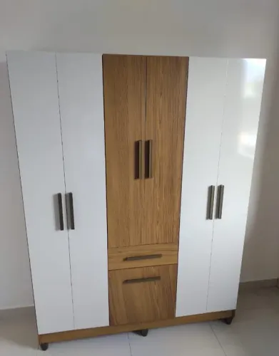 Guarda roupa de solteiro novo direto de fábrica!