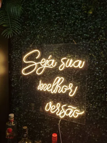 Letreiro Néon led Placa acrílico 