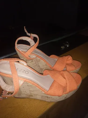 Sandália AREZZO tamanho 37