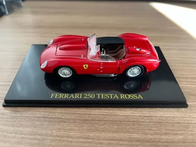 Ferrari Collection - Ferrari 250 Testa Rossa (s/acrílico)